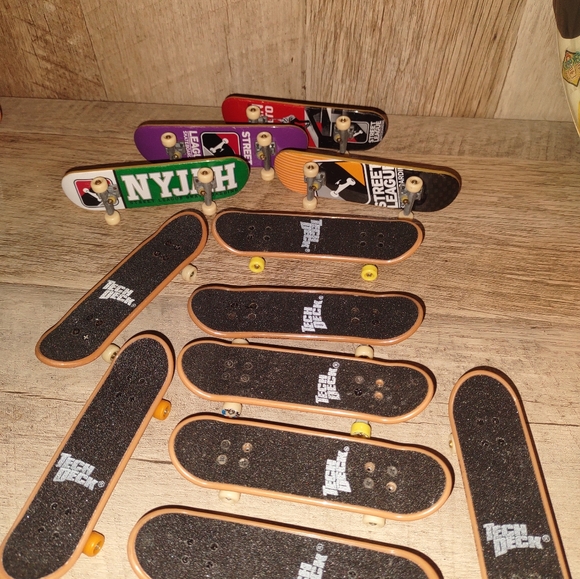 Vintage and New Tech Deck Lot - Picture 3 of 15
